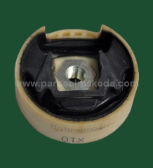 MOTOR ŞASE TAKOZU ALT CADDYIII DİŞSİZ
