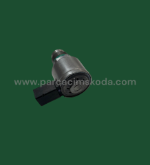 YAKIT BASINÇ RAİL MÜŞÜRÜ 04L130764C  KAROQ OCTVİA PASSAT