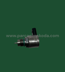 YAKIT BASINÇ RAİL MÜŞÜRÜ 04L130764C  KAROQ OCTVİA PASSAT