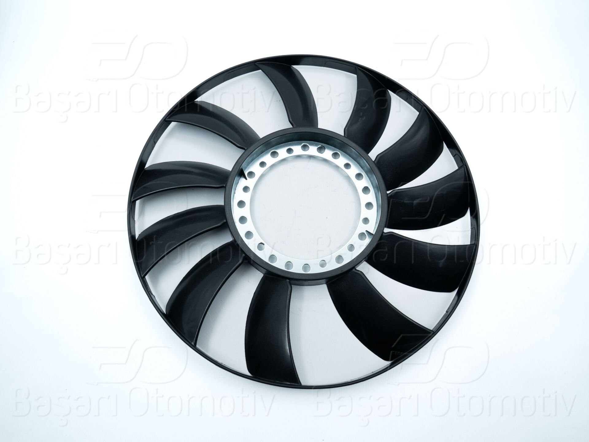 FAN PERVANESI
